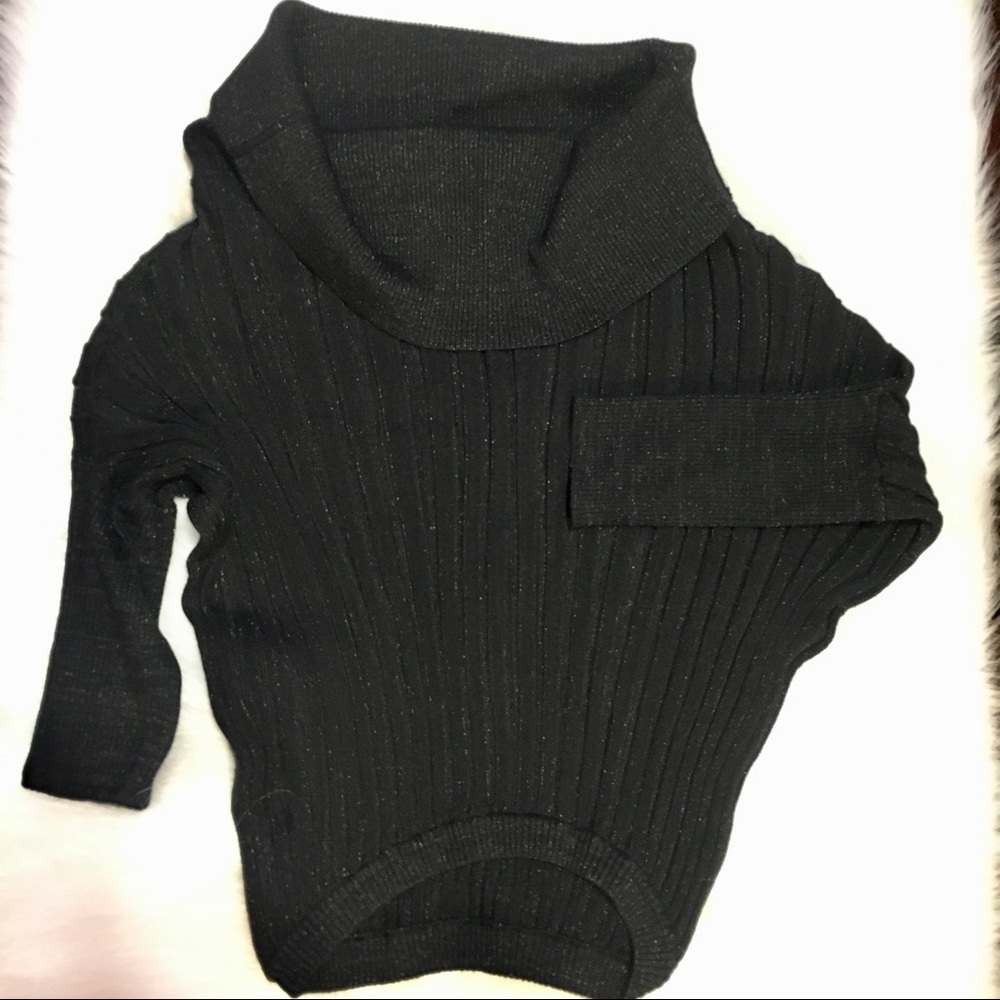 FREE WITH PURCHASE Shimmer black blouse size xs
